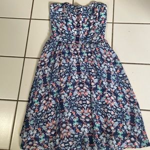 Summer strapless. WAYF dress.